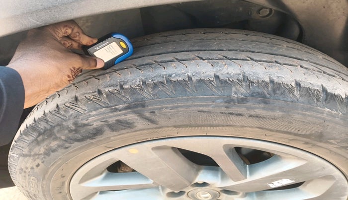 2021 Tata Safari XT, Diesel, Manual, 70,000 km, tyre