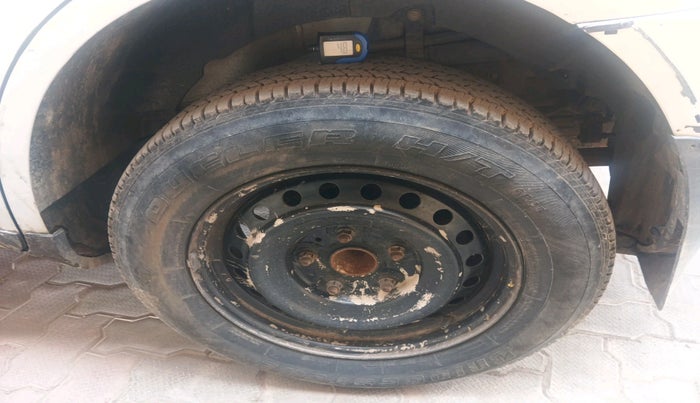 2018 Mahindra XUV500 W6, Diesel, Manual, 72,773 km, tyre