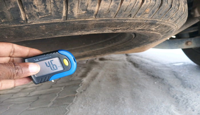 2018 Mahindra XUV500 W6, Diesel, Manual, 72,773 km, tyre