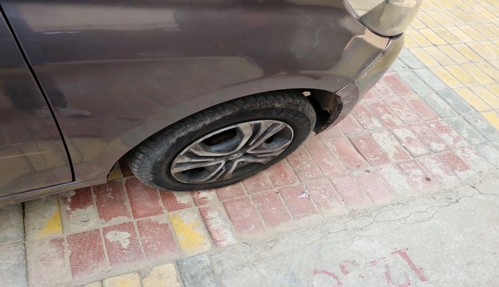 2019 Tata Tiago XZ PETROL, Petrol, Manual, 1,18,640 km, tyre