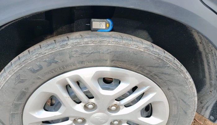 2024 KIA CARENS PRESTIGE 1.5 PETROL 7 STR, Petrol, Manual, 29,098 km, tyre