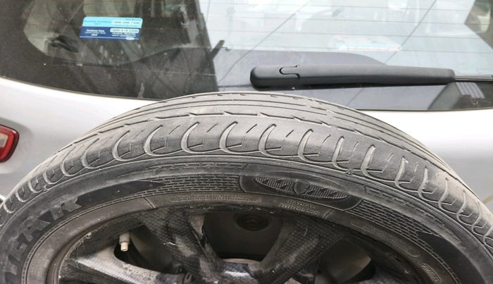 2018 Ford Ecosport TITANIUM 1.5L DIESEL, Diesel, Manual, 1,22,021 km, tyre