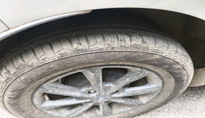 2018 Ford Ecosport TITANIUM 1.5L DIESEL, Diesel, Manual, 1,22,021 km, tyre