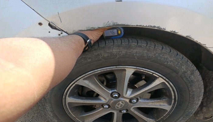 2015 Hyundai Grand i10 ASTA 1.1 CRDI, Diesel, Manual, 2,29,950 km, tyre