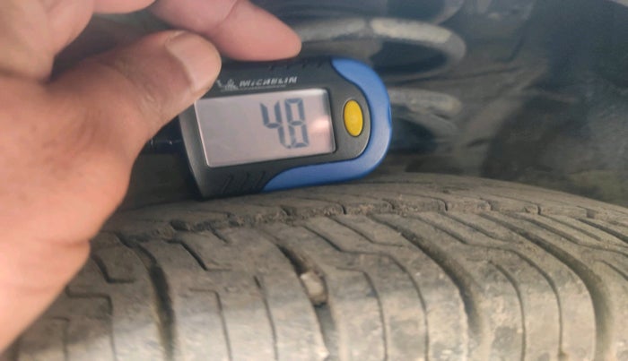 2011 Hyundai i10 SPORTZ 1.2, Petrol, Manual, 1,52,750 km, tyre