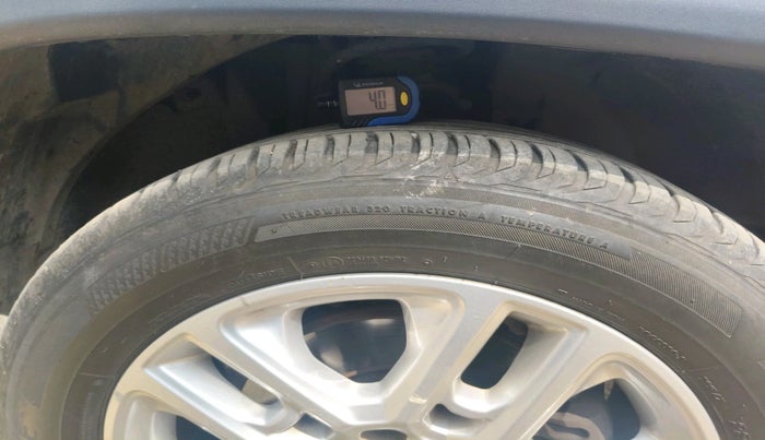 2019 Jeep Compass LIMITED 2.0 DIESEL, Diesel, Manual, 1,70,808 km, tyre