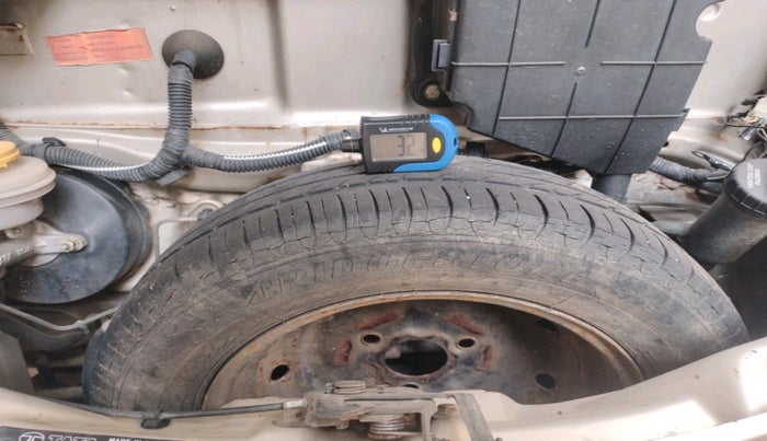 2012 Tata Nano LX, Petrol, Manual, 82,965 km, tyre