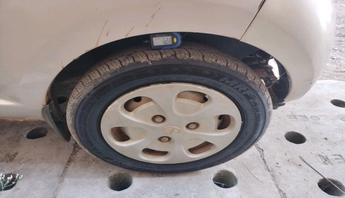 2012 Tata Nano LX, Petrol, Manual, 82,965 km, tyre