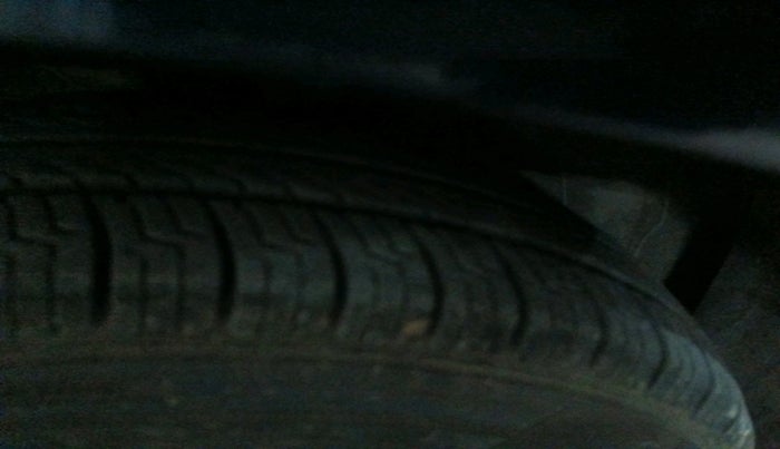 2019 Maruti Swift LXI, Petrol, Manual, 49,786 km, tyre