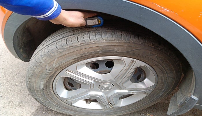 2019 Tata NEXON XMA PETROL, Petrol, Automatic, 67,647 km, tyre