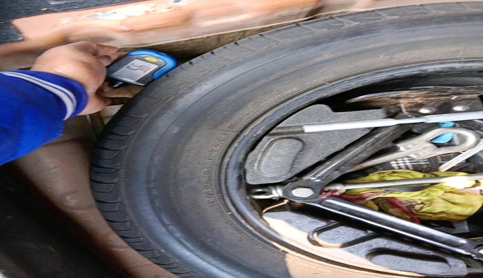 2019 Tata NEXON XMA PETROL, Petrol, Automatic, 67,647 km, tyre