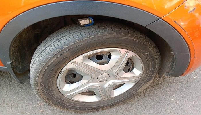 2019 Tata NEXON XMA PETROL, Petrol, Automatic, 67,647 km, tyre