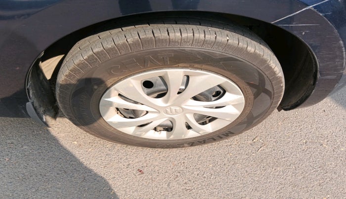 2018 Maruti Swift VXI, Petrol, Manual, 84,154 km, tyre