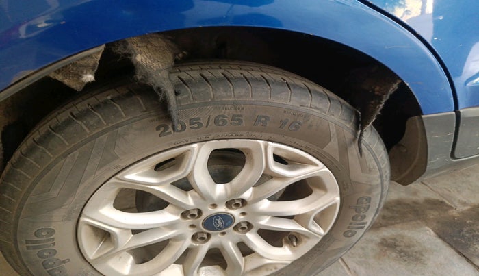 2013 Ford Ecosport TITANIUM 1.5L DIESEL, Diesel, Manual, 1,53,773 km, tyre