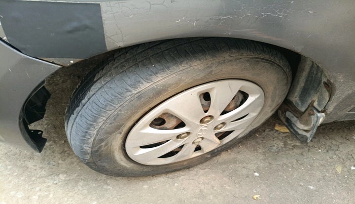 2011 Hyundai i10 SPORTZ 1.2, Petrol, Manual, 95,000 km, tyre