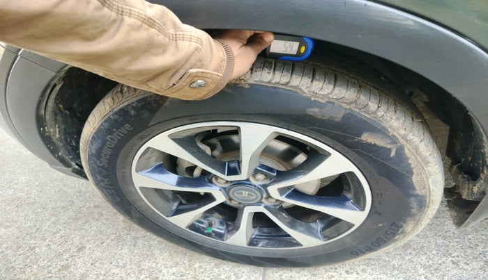 2021 Tata NEXON XZA PLUS (O) PETROL, Petrol, Automatic, 72,143 km, tyre