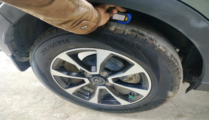 2021 Tata NEXON XZA PLUS (O) PETROL, Petrol, Automatic, 72,143 km, tyre