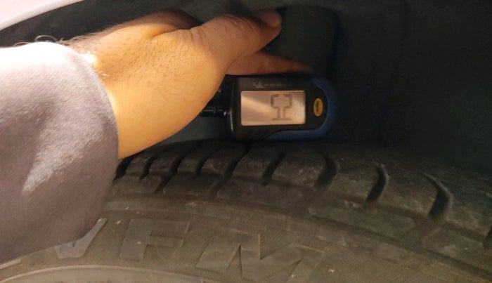 2015 Ford Figo Aspire TITANIUM 1.5 PETROL AT, Petrol, Automatic, 1,00,923 km, tyre