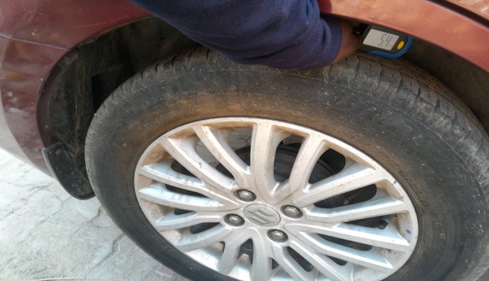 2018 Maruti Dzire ZXI AMT, Petrol, Automatic, 28,299 km, tyre