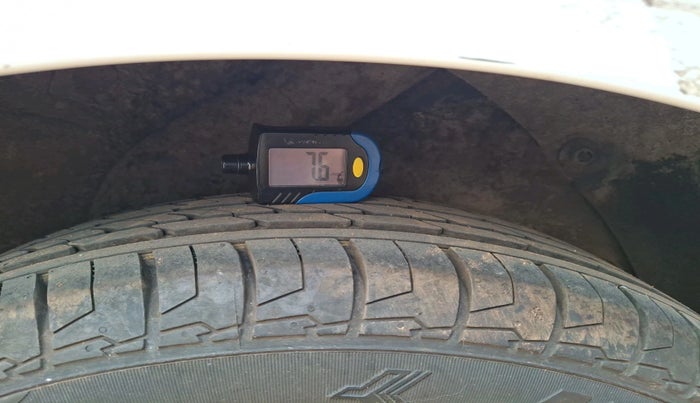 2011 Hyundai i20 MAGNA 1.2, Petrol, Manual, 52,994 km, tyre