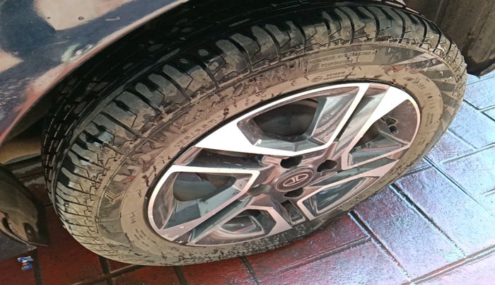 2018 Tata TIGOR XZ PLUS PETROL, Petrol, Manual, 19,518 km, tyre
