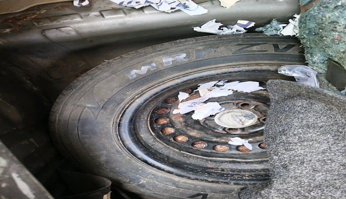 2013 Honda Brio S MT, Petrol, Manual, 83,645 km, tyre