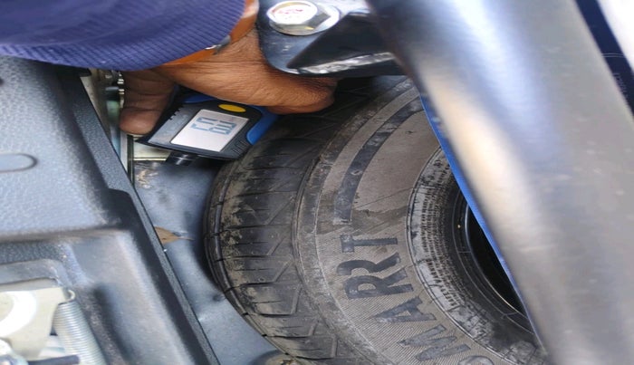 2022 Maruti Alto LXI OPT CNG, Petrol, Manual, 28,533 km, tyre