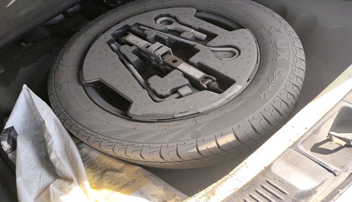 2017 Maruti S Cross ZETA 1.3, Diesel, Manual, 1,03,498 km, tyre