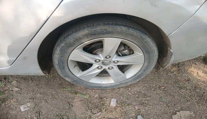 2013 Hyundai New Elantra 1.6 SX AT DIESEL, Diesel, Automatic, 72,294 km, tyre