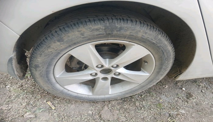 2013 Hyundai New Elantra 1.6 SX AT DIESEL, Diesel, Automatic, 72,294 km, tyre