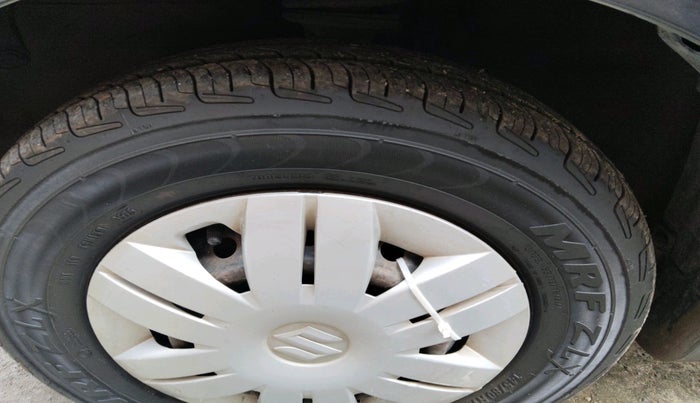 2014 Maruti Alto 800 LXI, Petrol, Manual, 7,451 km, tyre