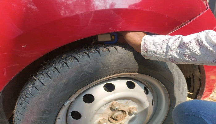 2018 Hyundai Eon ERA +, Petrol, Manual, 1,13,260 km, tyre