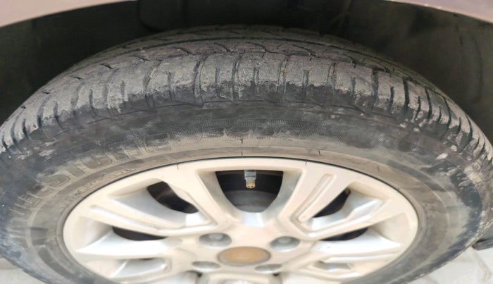 2017 Tata Tiago XZA PETROL, Petrol, Automatic, 24,523 km, tyre