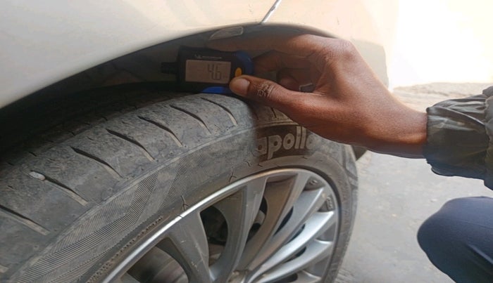 2015 Maruti Ciaz ZXI+ RS, Petrol, Manual, 2,22,492 km, tyre