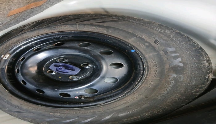 2023 Maruti Swift VXI, Petrol, Manual, 63,011 km, tyre