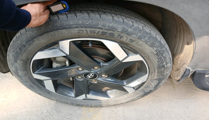 2023 Hyundai ALCAZAR PLATINUM 1.5 TURBO PETROL MT 7STR, Petrol, Manual, 12,638 km, tyre