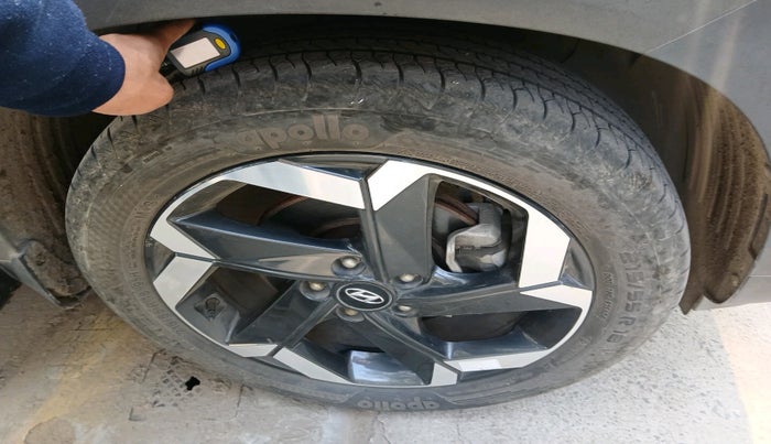 2023 Hyundai ALCAZAR PLATINUM 1.5 TURBO PETROL MT 7STR, Petrol, Manual, 12,638 km, tyre