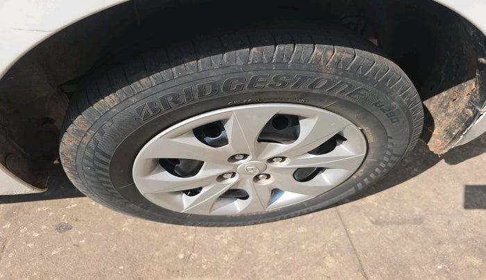 2016 Hyundai Elite i20 SPORTZ 1.2, Petrol, Manual, 77,127 km, tyre