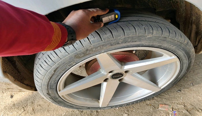 2023 Maruti Baleno SIGMA PETROL 1.2, Petrol, Manual, 70,799 km, tyre