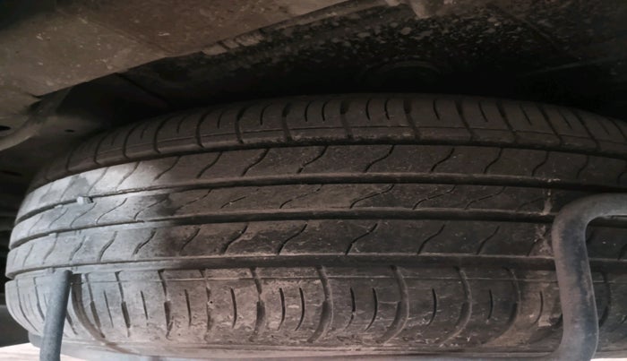 2023 Maruti XL6 ZETA CNG, Petrol, Manual, 62,473 km, tyre