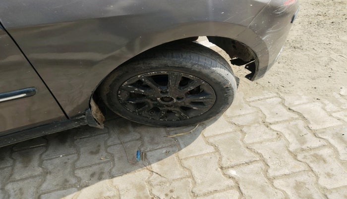 2016 Tata Tiago XZ PETROL, Petrol, Manual, 70,094 km, tyre