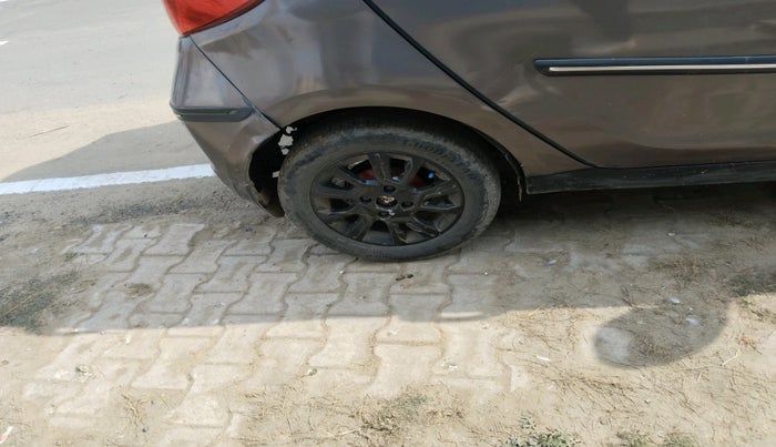 2016 Tata Tiago XZ PETROL, Petrol, Manual, 70,094 km, tyre