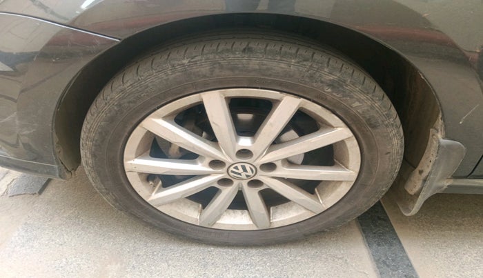 2018 Volkswagen Ameo HIGHLINE PLUS 1.5L AT 16 ALLOY, Diesel, Automatic, 77,675 km, tyre
