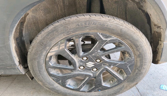 2023 Maruti FRONX DELTA PLUS 1.2L AGS, Petrol, Automatic, 13,892 km, tyre