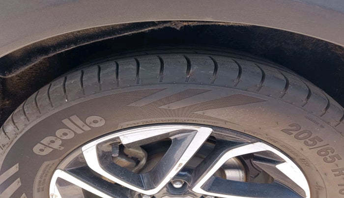 2022 KIA CARENS LUXURY PLUS 1.5 DIESEL AT 7 STR, Diesel, Automatic, 67,435 km, tyre