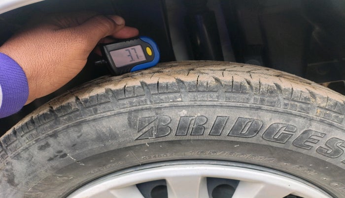 2016 Maruti Swift VDI (O), Diesel, Manual, 50,895 km, tyre