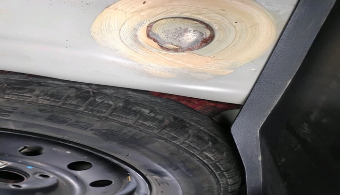 2016 Maruti Swift VDI (O), Diesel, Manual, 50,895 km, tyre