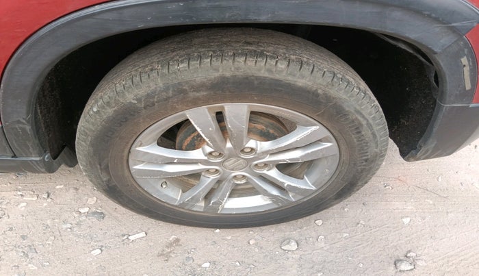 2016 Maruti Vitara Brezza ZDI PLUS DUAL TONE, Diesel, Manual, 2,03,026 km, tyre