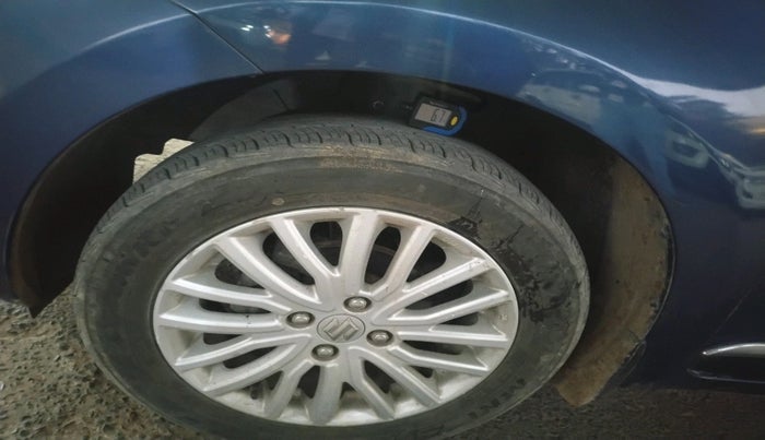 2017 Maruti Dzire ZXI, Petrol, Manual, 81,858 km, tyre