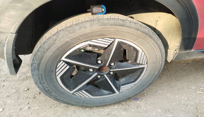 2023 Tata NEXON FEARLESS DUAL TONE 1.5 DIESEL, Diesel, Manual, 55,570 km, tyre